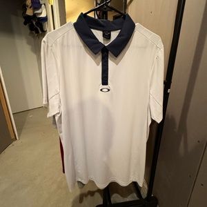Oakley Polo
